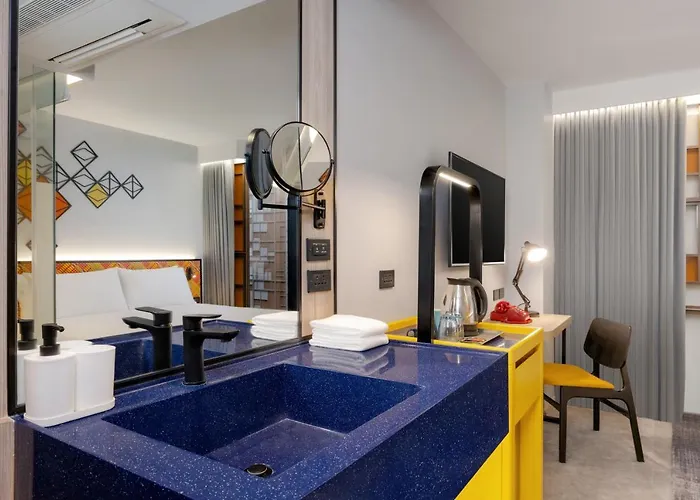 Hotel Ibis Styles Silom 4*