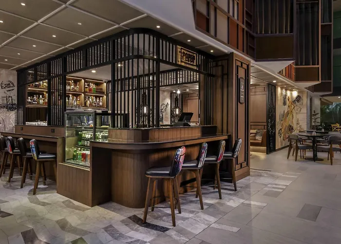 Hotel Ibis Styles Silom 4*