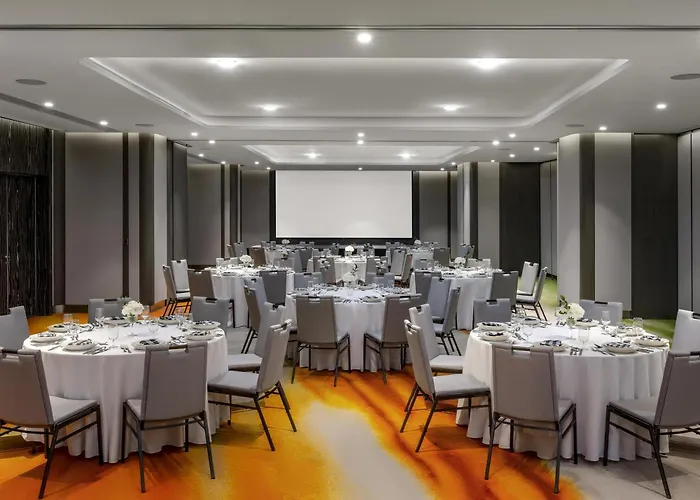 Hotel Ibis Styles Silom 4*