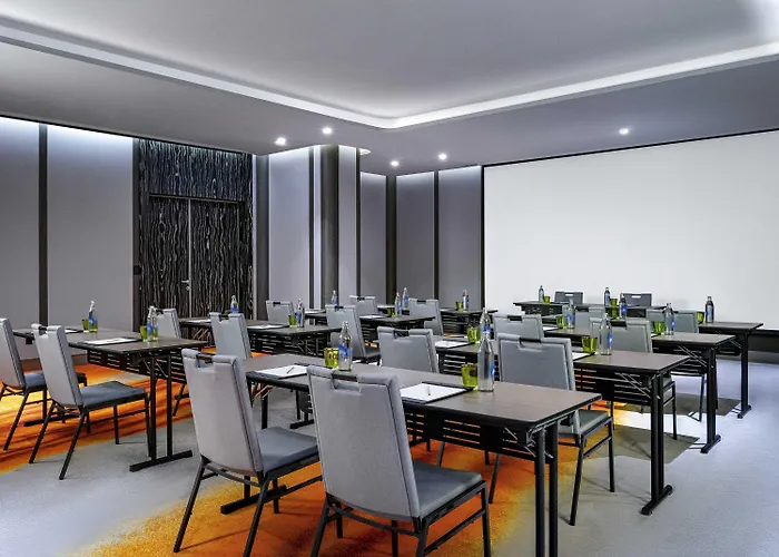 Hotel Ibis Styles Silom 4*